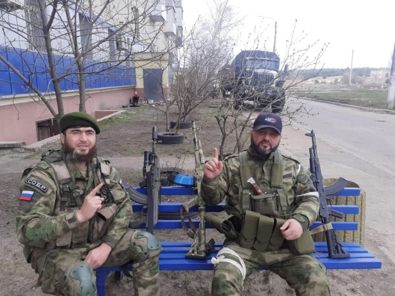 Кадыровцы прячут свою технику в жилом квартале